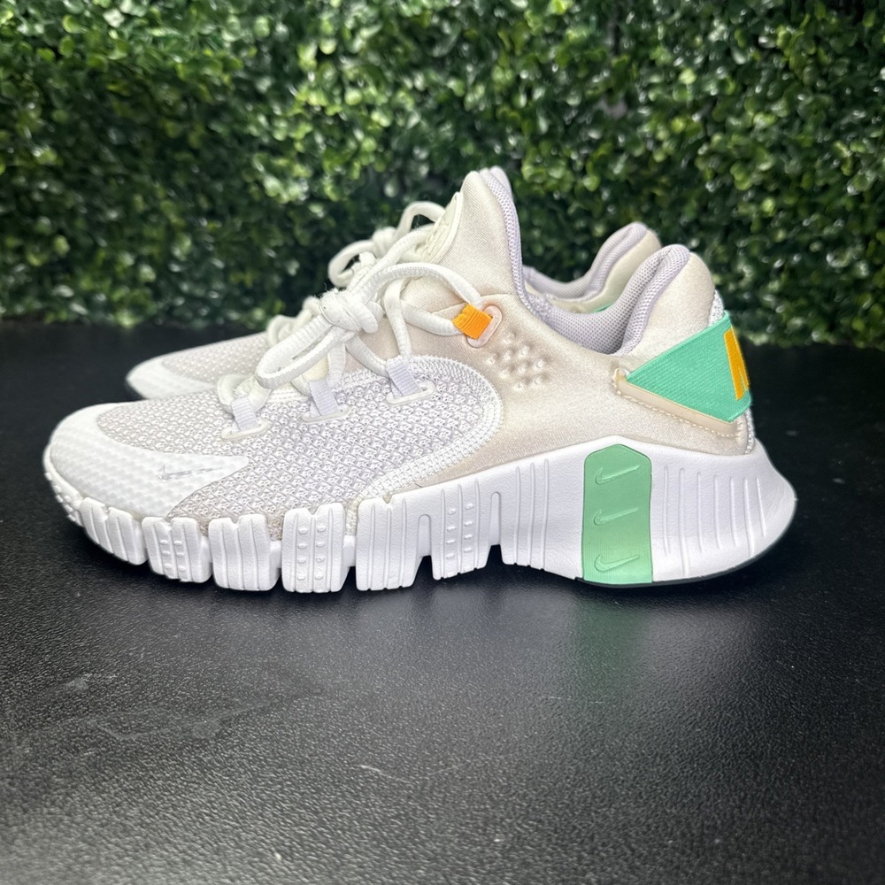 Nike Free Metcon 4 Women's Training Shoes Size 7.5 White/Mint Foam, CZ0596-135